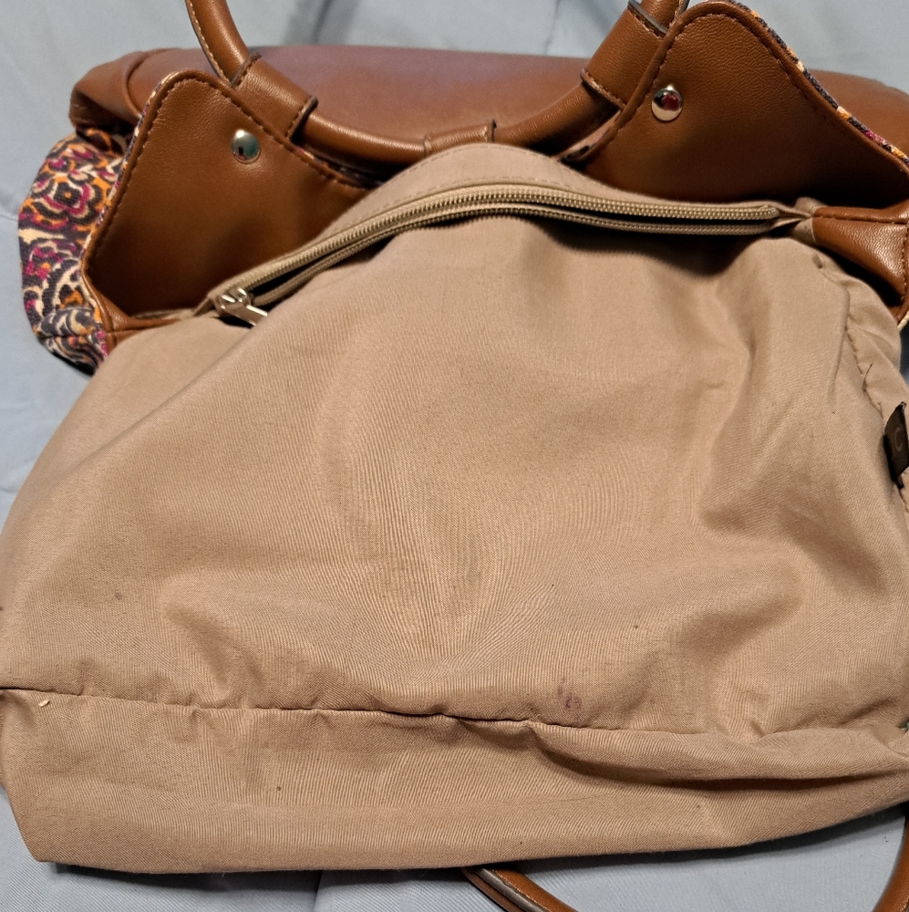 Relic Handbag - Picture 6 of 15